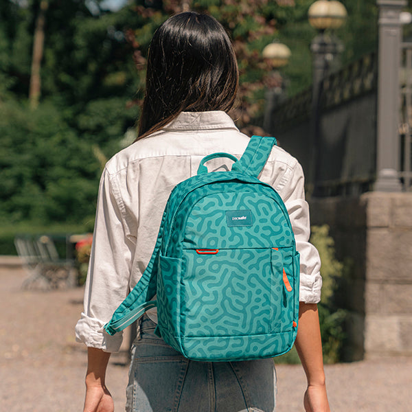 パックセーフ GO 15Lバックパック