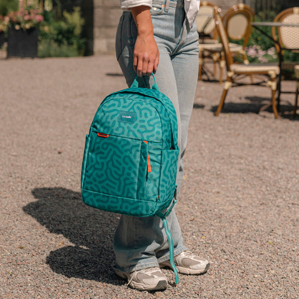 パックセーフ GO 15Lバックパック