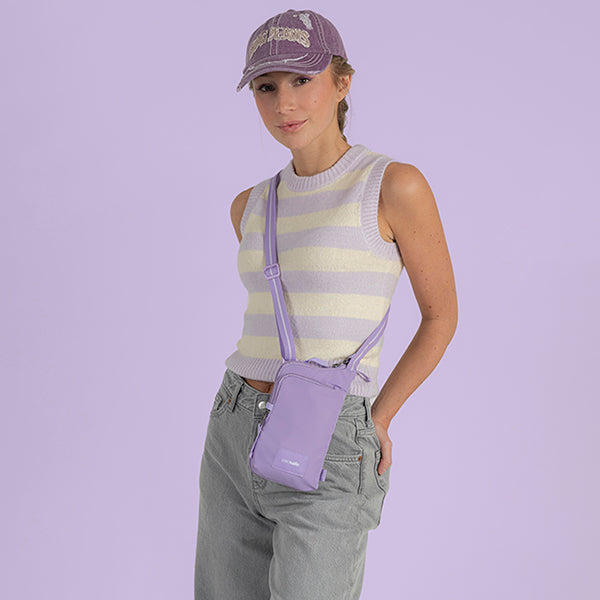 パックセーフ GO テッククロスボディ